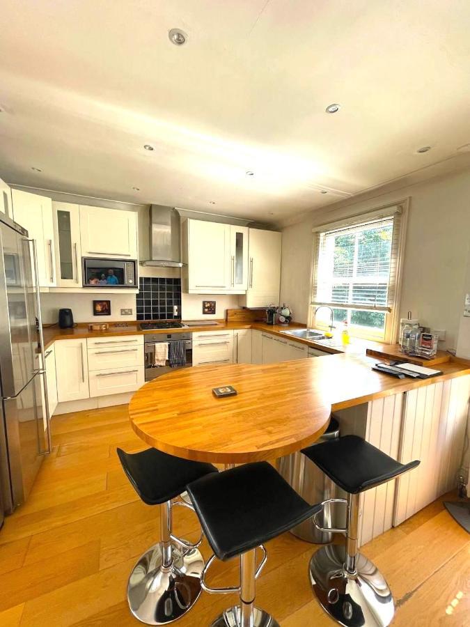Sunny 2 Bedroom, 2 Bathroom Apartment With Roof Terrace Londen Buitenkant foto