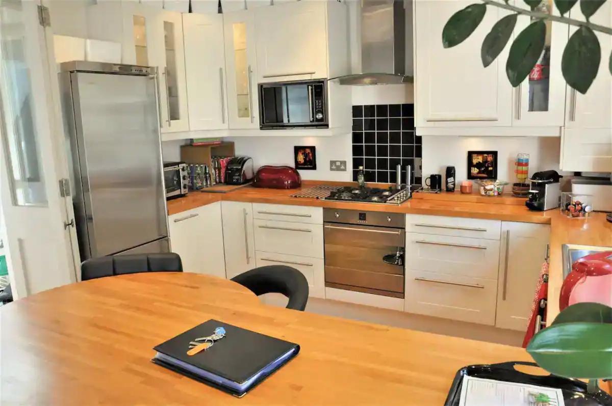 Sunny 2 Bedroom, 2 Bathroom Apartment With Roof Terrace Londen Buitenkant foto